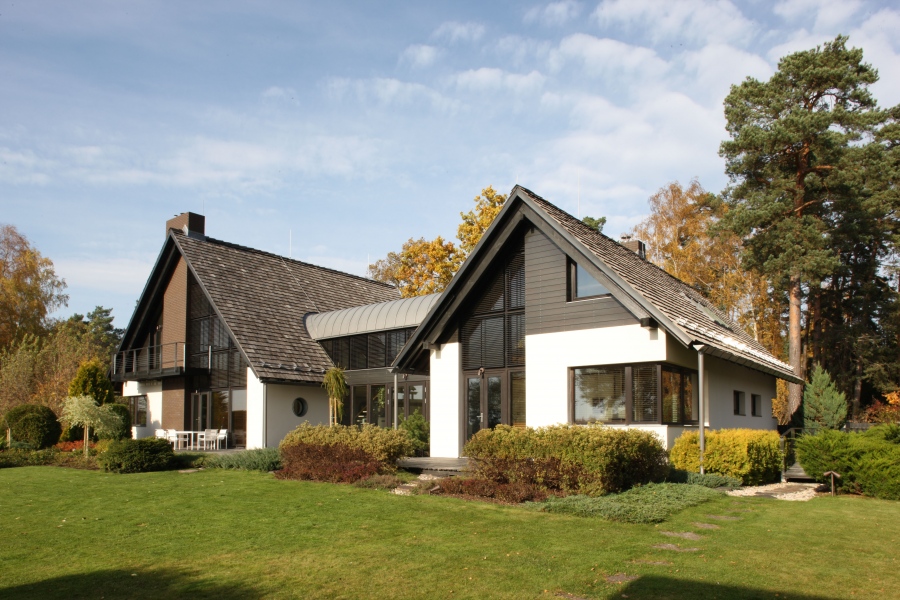 Privātmāja Jūrmalā, Piekrastes ielā